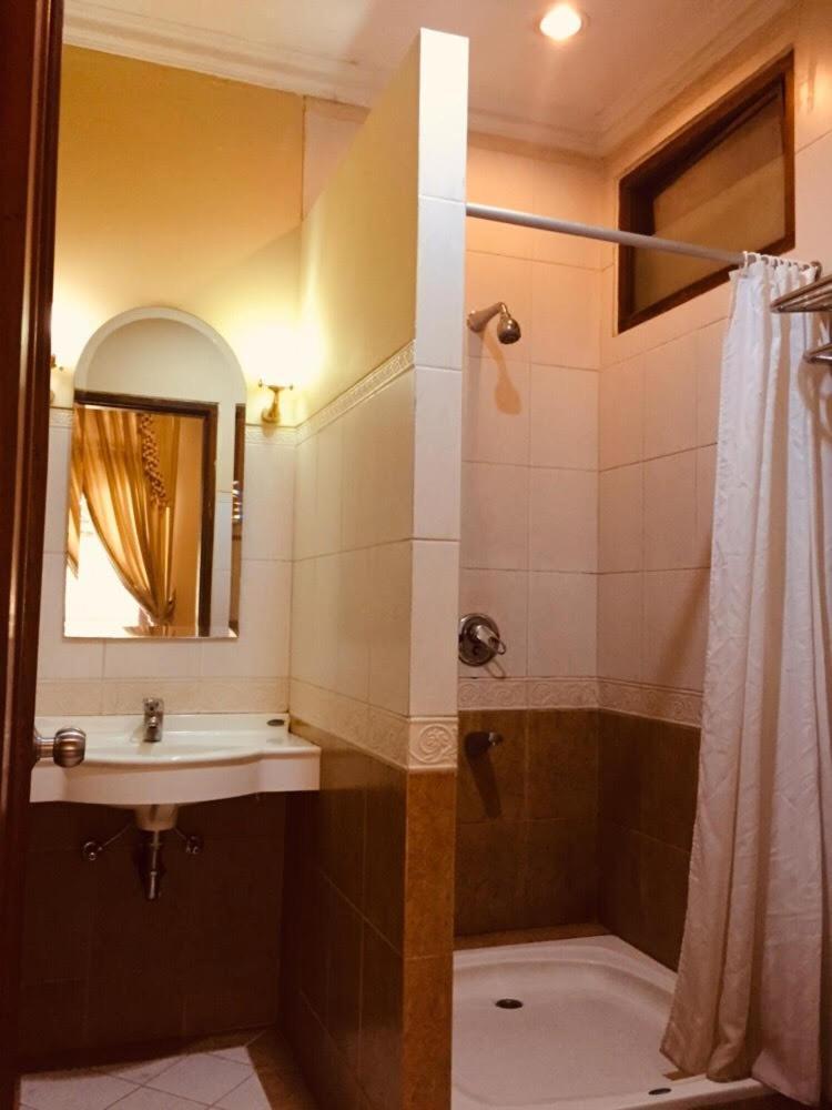 Resort Prima Cisarua Tagalbato エクステリア 写真