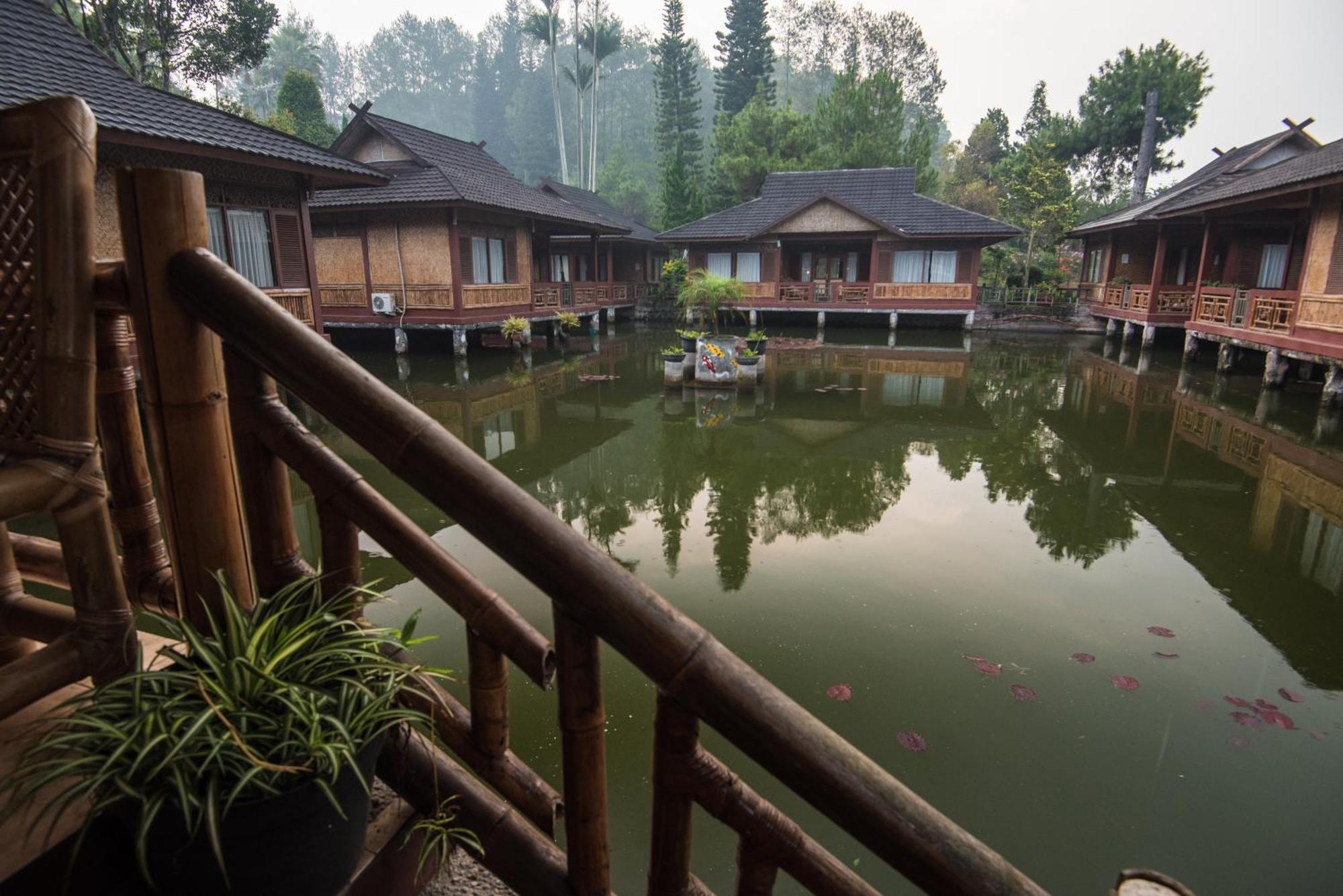 Resort Prima Cisarua Tagalbato エクステリア 写真